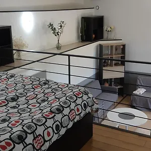 Petit Loft Face Riviere Appartement